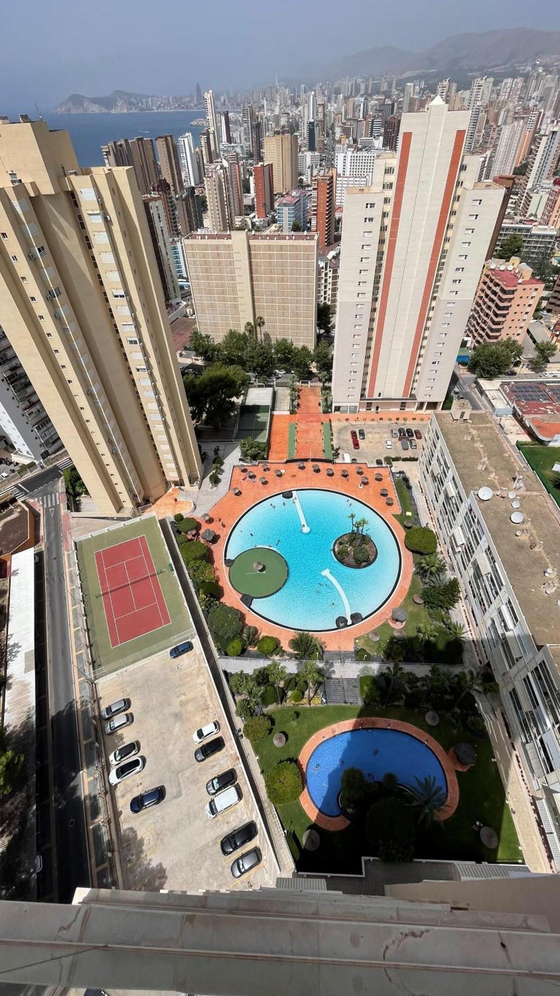 Complejo Vacanza-Turis Benidorm Buitenkant foto